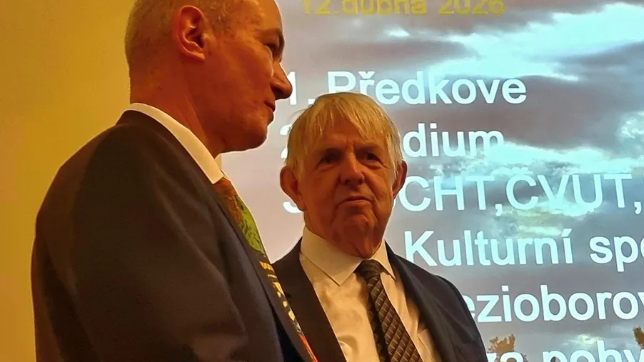 FOTOGALERIE: Farní společenský večer s Alešem Procházkou